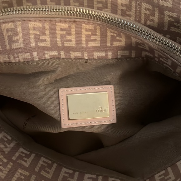 Fendi tote - Picture 9 of 13